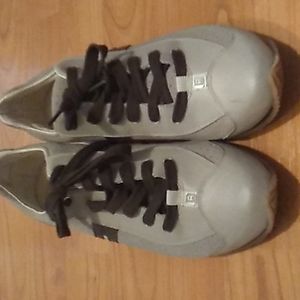 Women's Kenneth Cole Reaction Sneakers size 7.5
